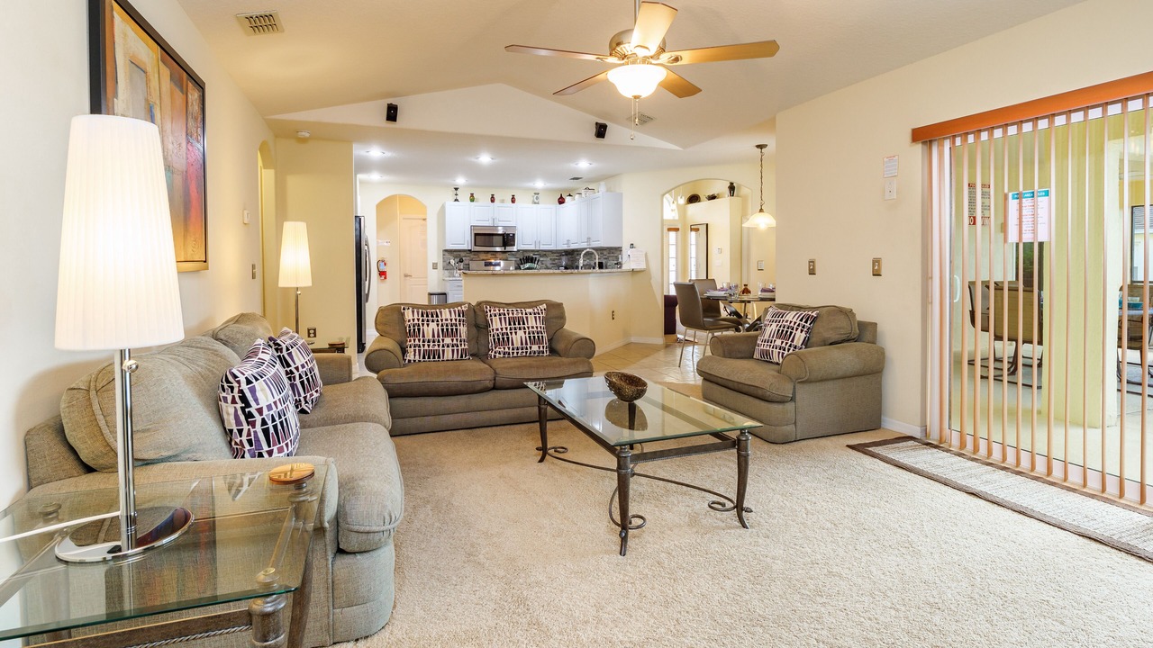 Photo of Livingroom in Tuscan Ridge