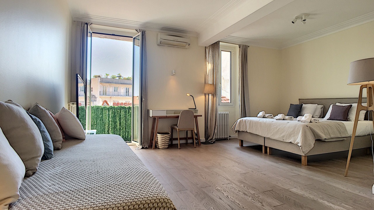 Photo of Bedroom in Jean-Medecin