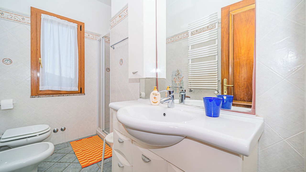 Photo of Bathroom in Capoliveri