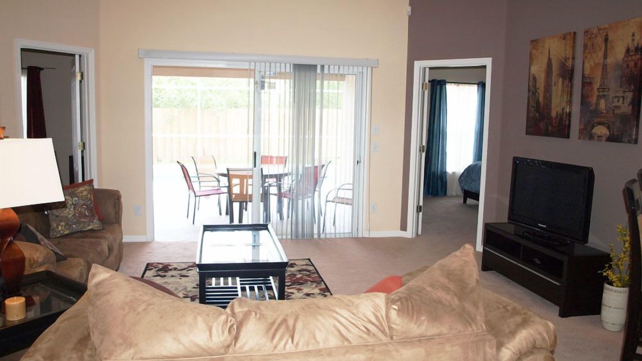 Photo of Bedroom in Woodridge