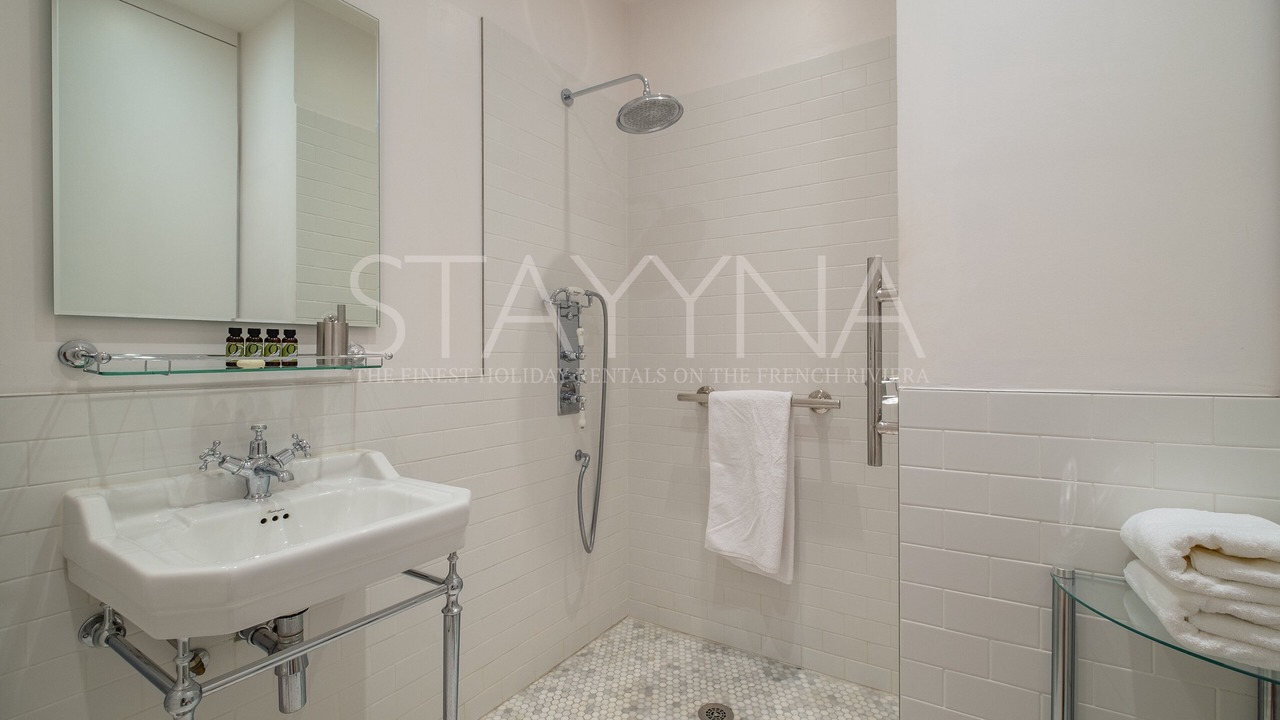 Photo of Bathroom in Gambetta