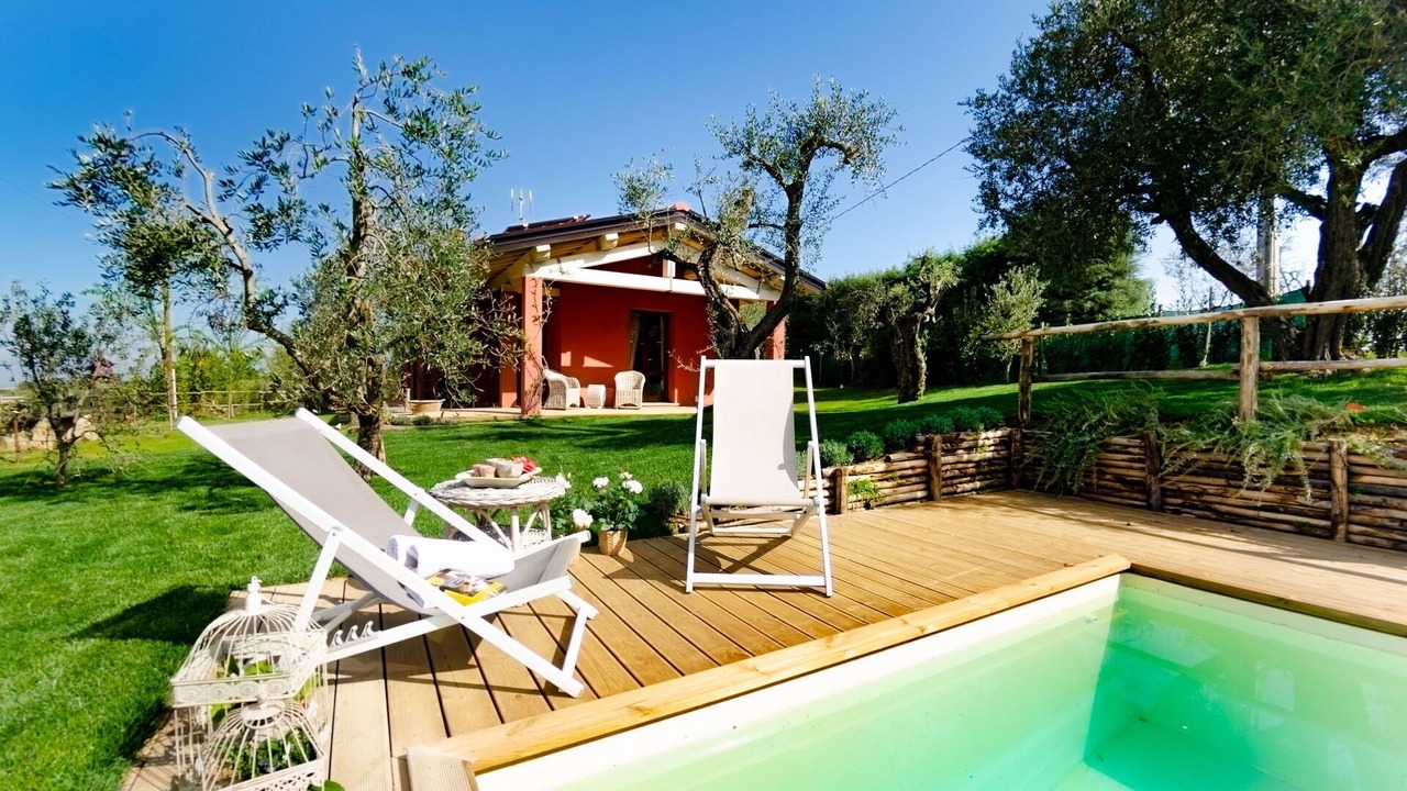 Photo of Patio Balcony in Lari