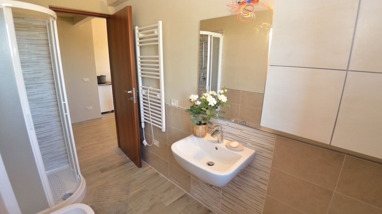 Photo of Bathroom in Lari