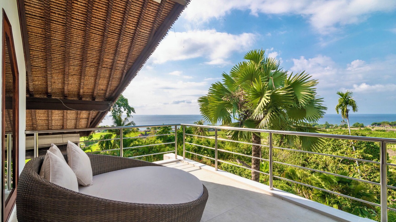 Photo of Patio Balcony in Umeanyar