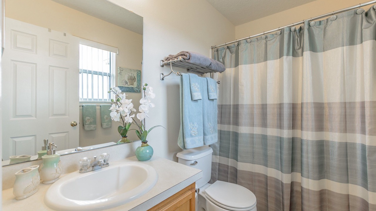 Photo of Bathroom in Windwood Bay