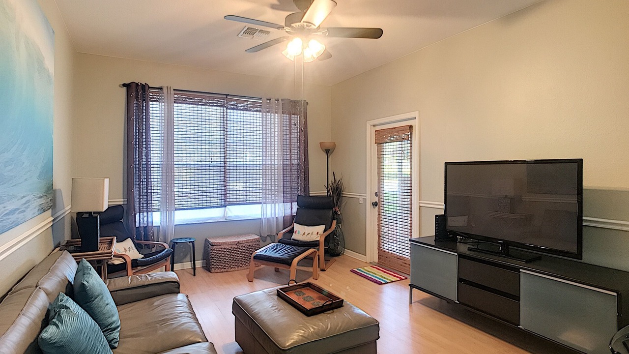Photo of Livingroom in Windsor Palms