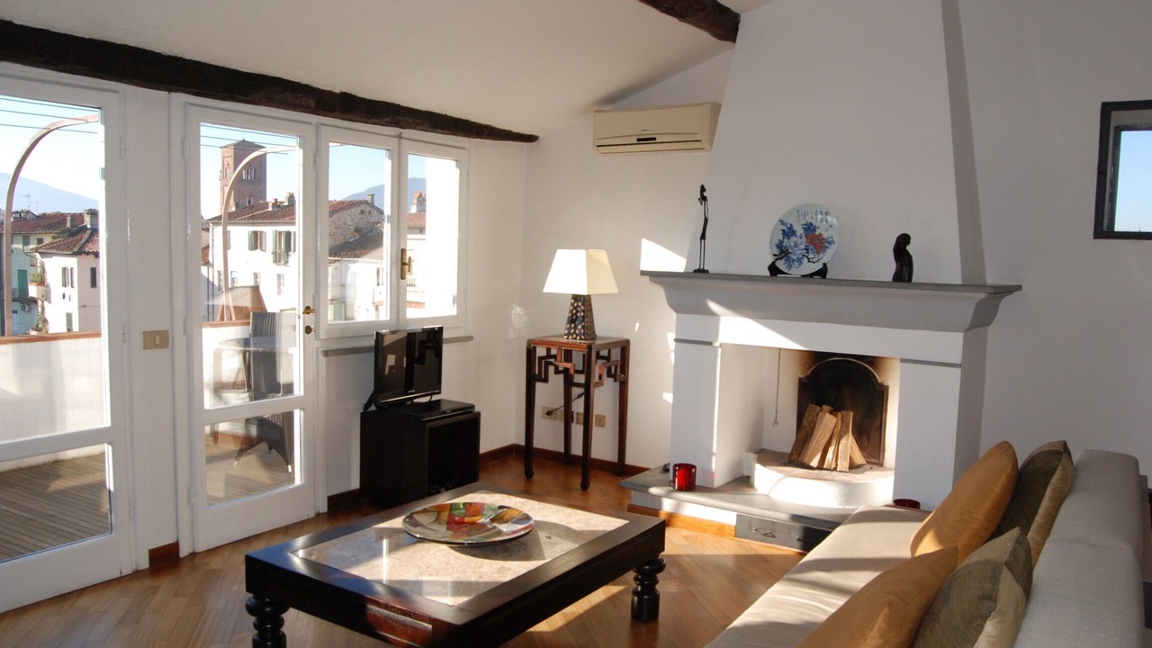 Photo of Livingroom in Lucca Historical Center