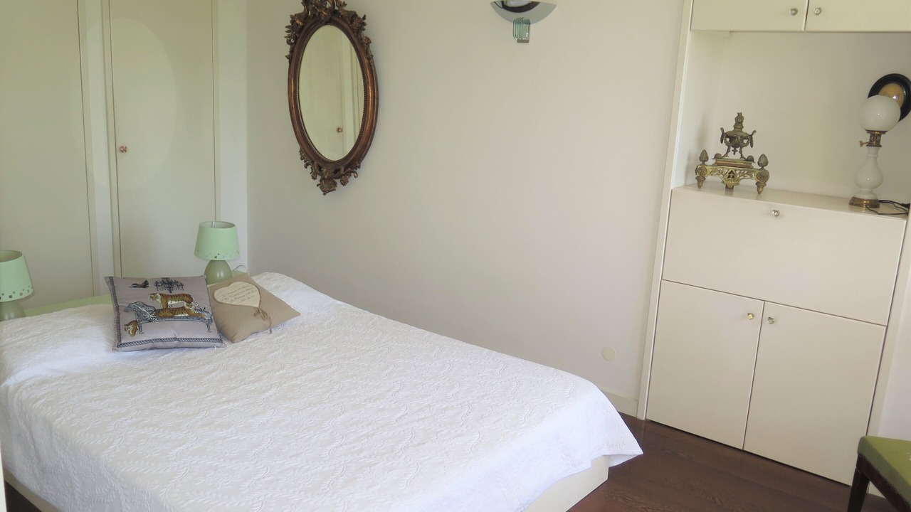 Photo of Bedroom in California - Pezou