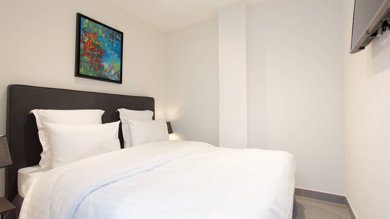 Photo of Bedroom in Cannes City Centre