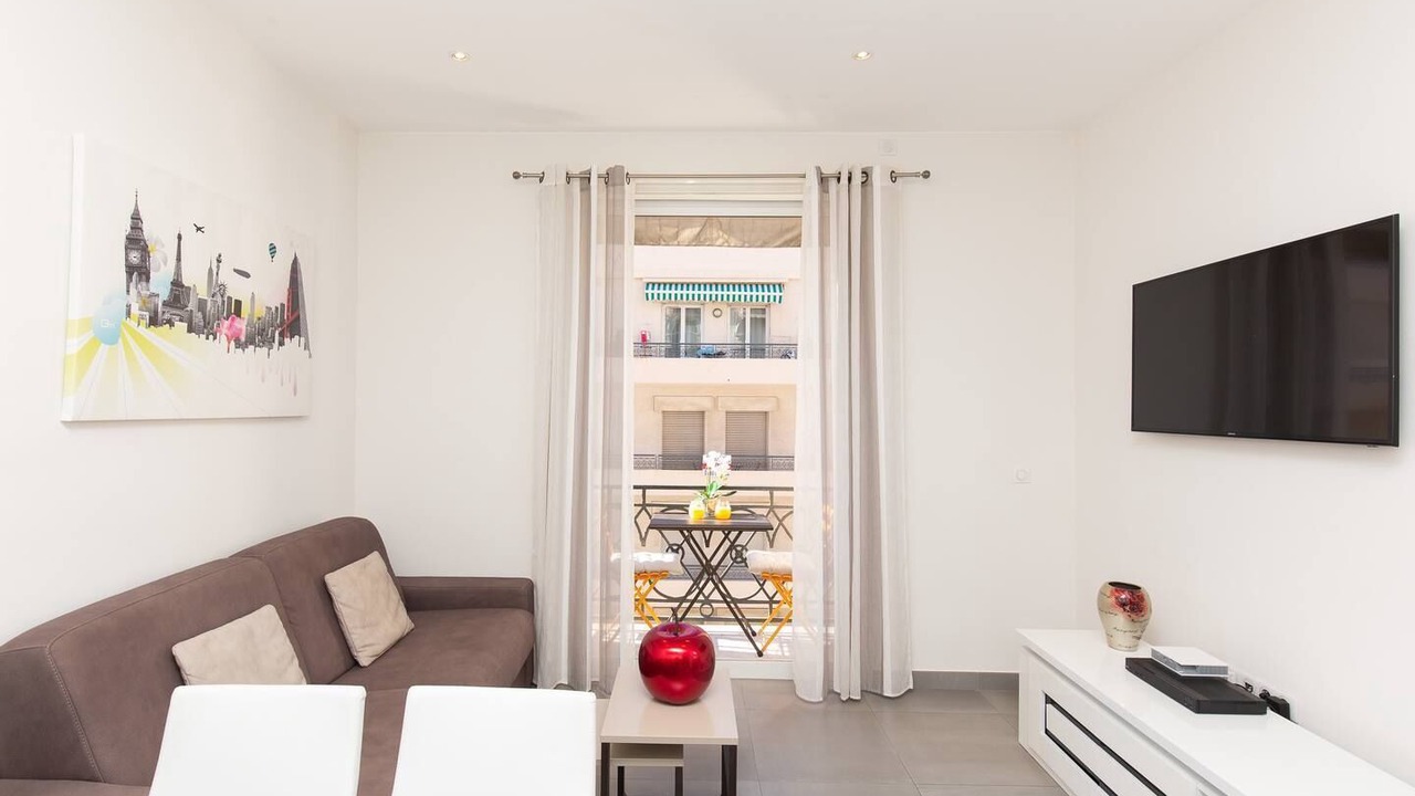 Photo of Livingroom in Cannes City Centre