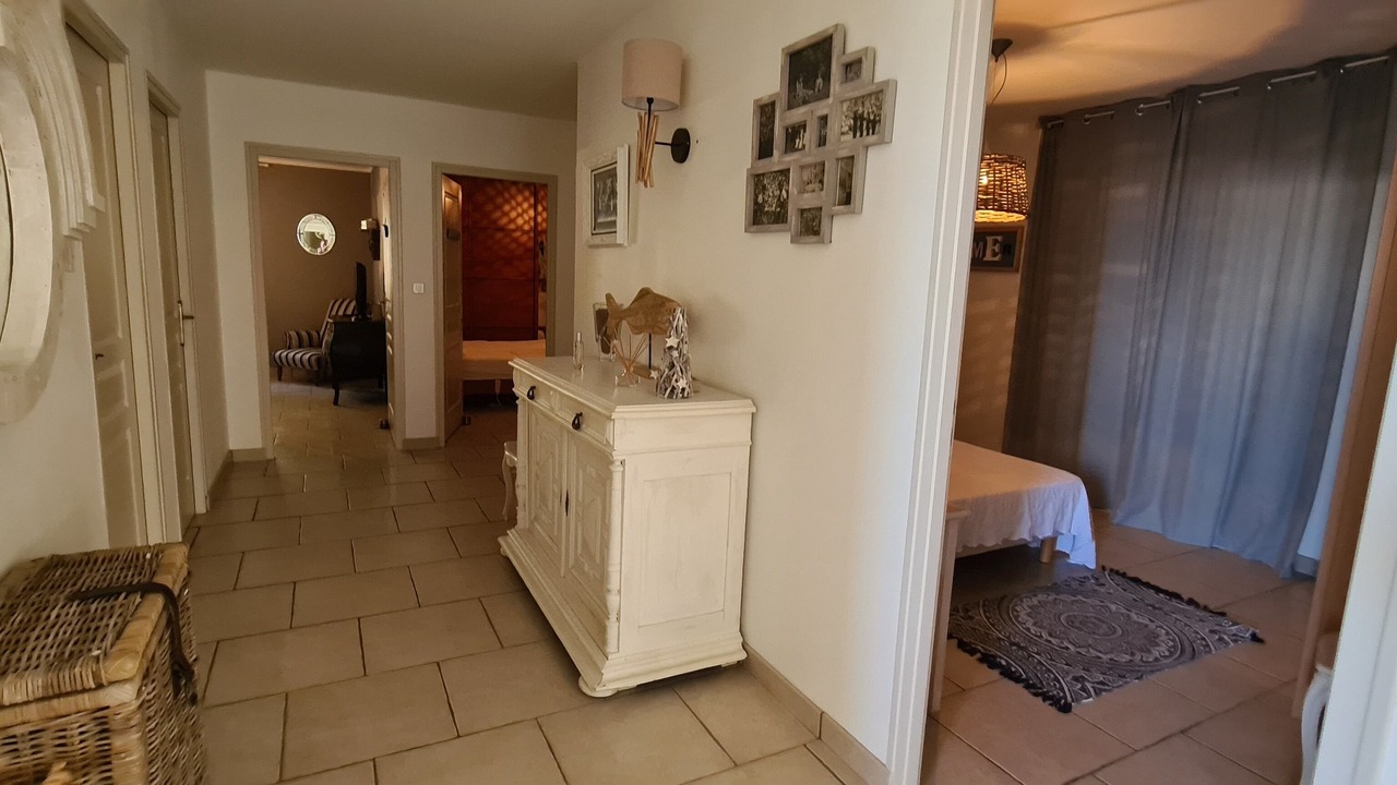 Photo of Bedroom in Saint-Aygulf