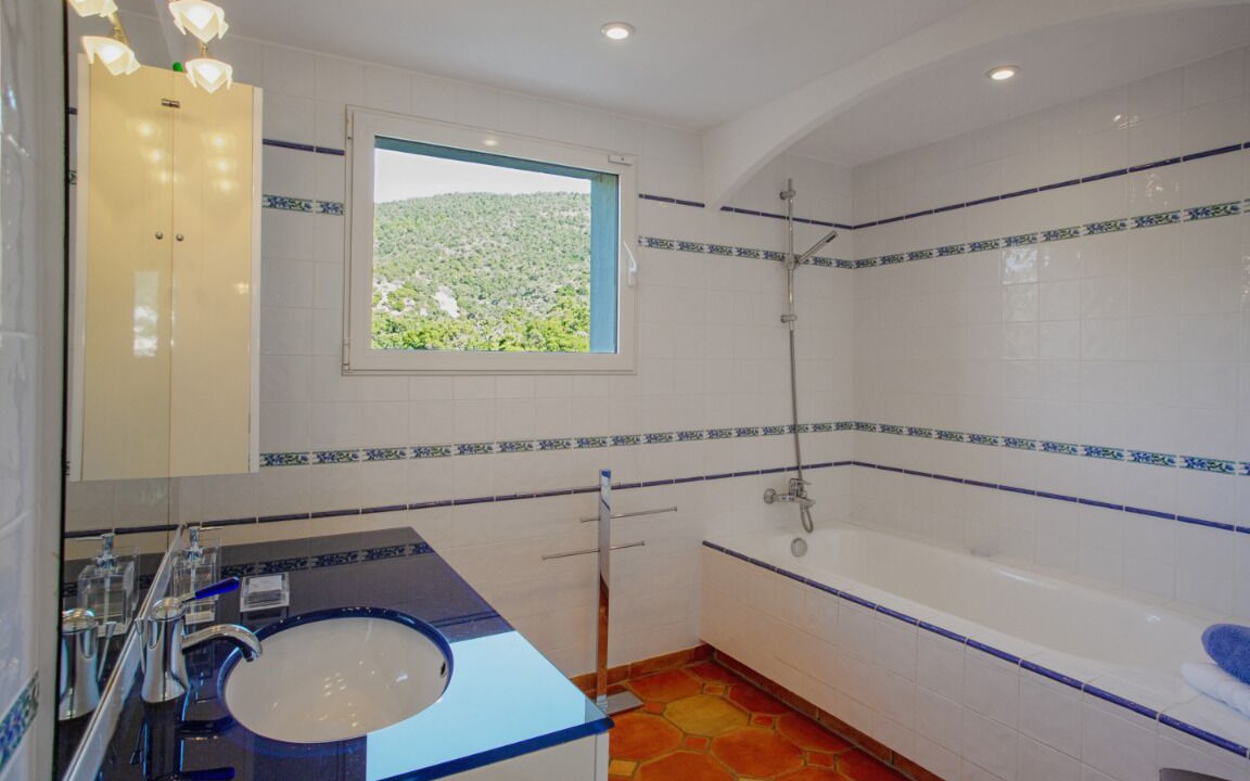 Photo of Bathroom in Rayol-Canadel-sur-Mer