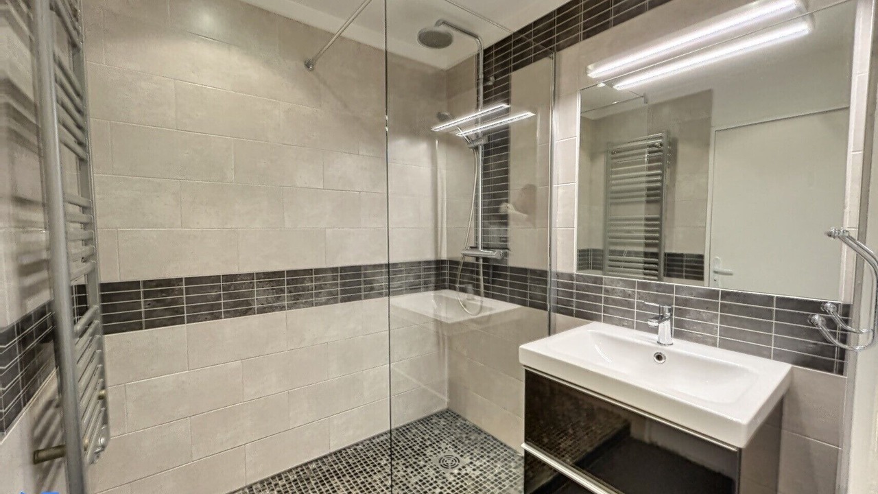Photo of Bathroom in Villeneuve Loubet Beach