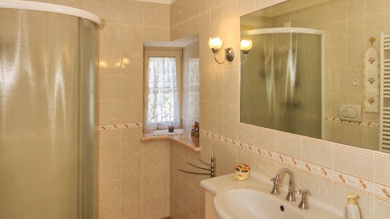 Photo of Bathroom in Massarosa