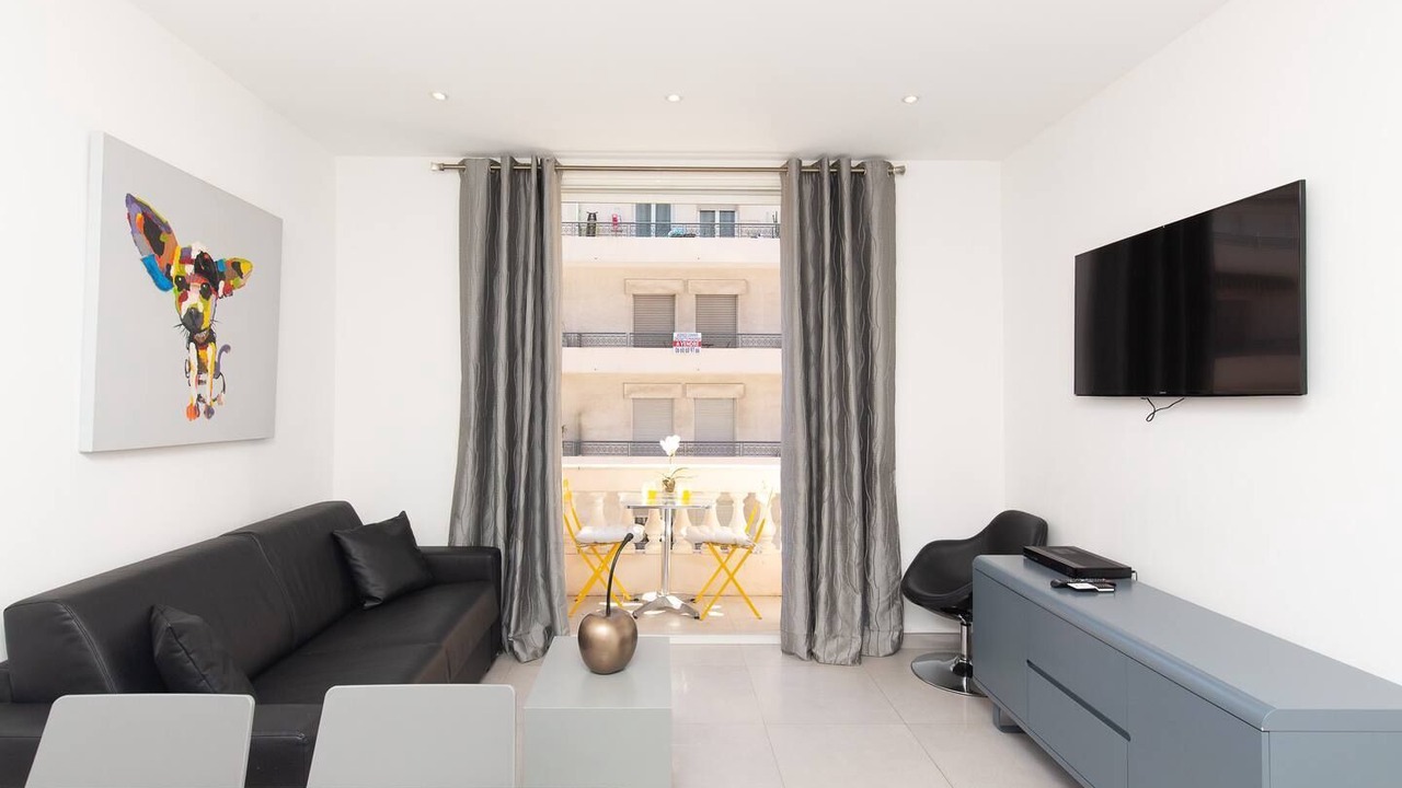 Photo of Livingroom in Cannes City Centre