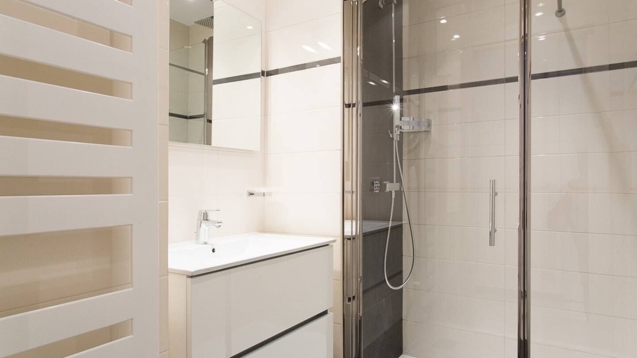 Photo of Bathroom in Cannes City Centre