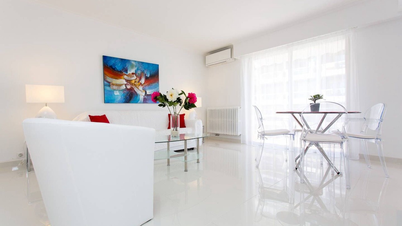 Photo of Livingroom in Cannes City Centre