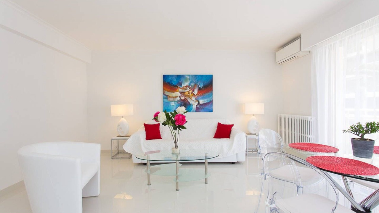 Photo of Livingroom in Cannes City Centre