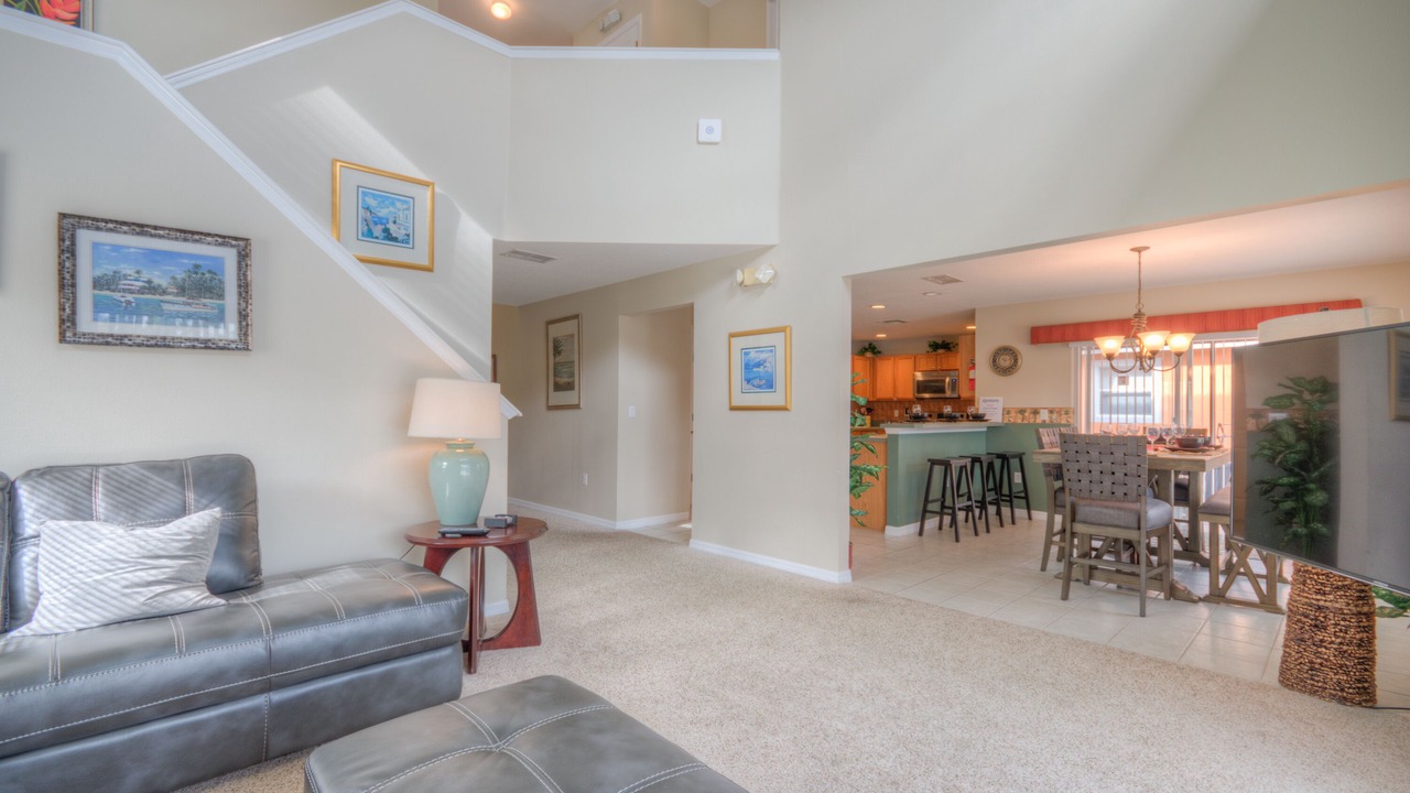 Photo of Livingroom in Lake Wilson Preserve