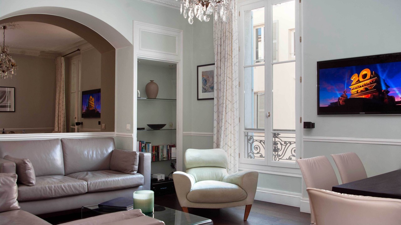 Photo of Bedroom in Cannes City Centre
