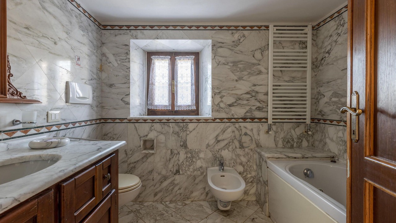Photo of Bathroom in Pietrasanta