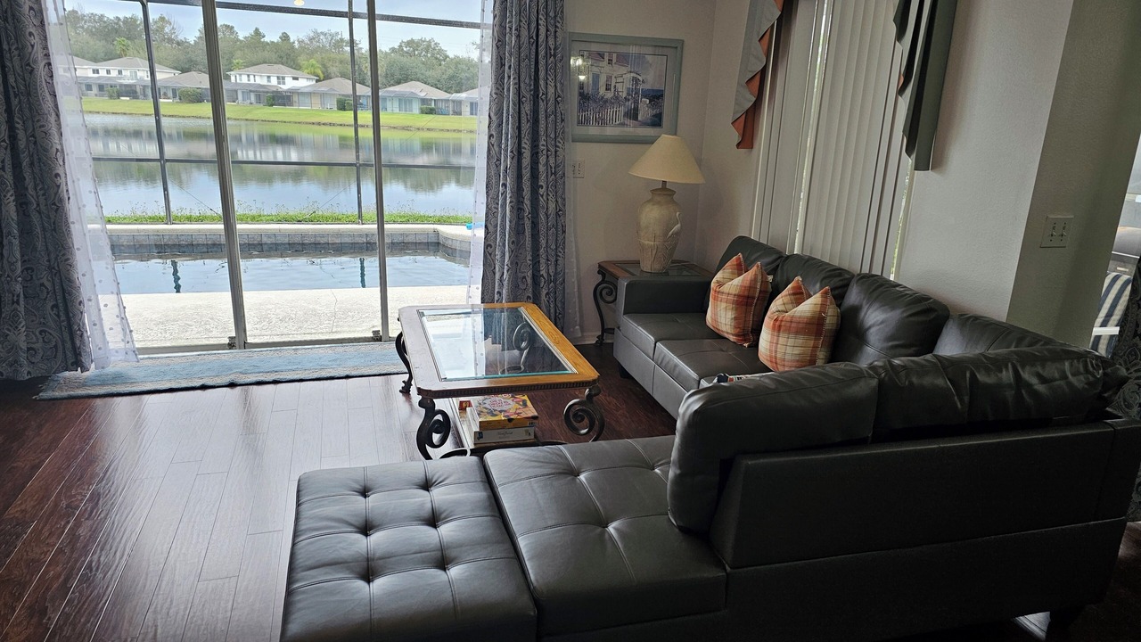 Photo of Livingroom in Sunset Lakes