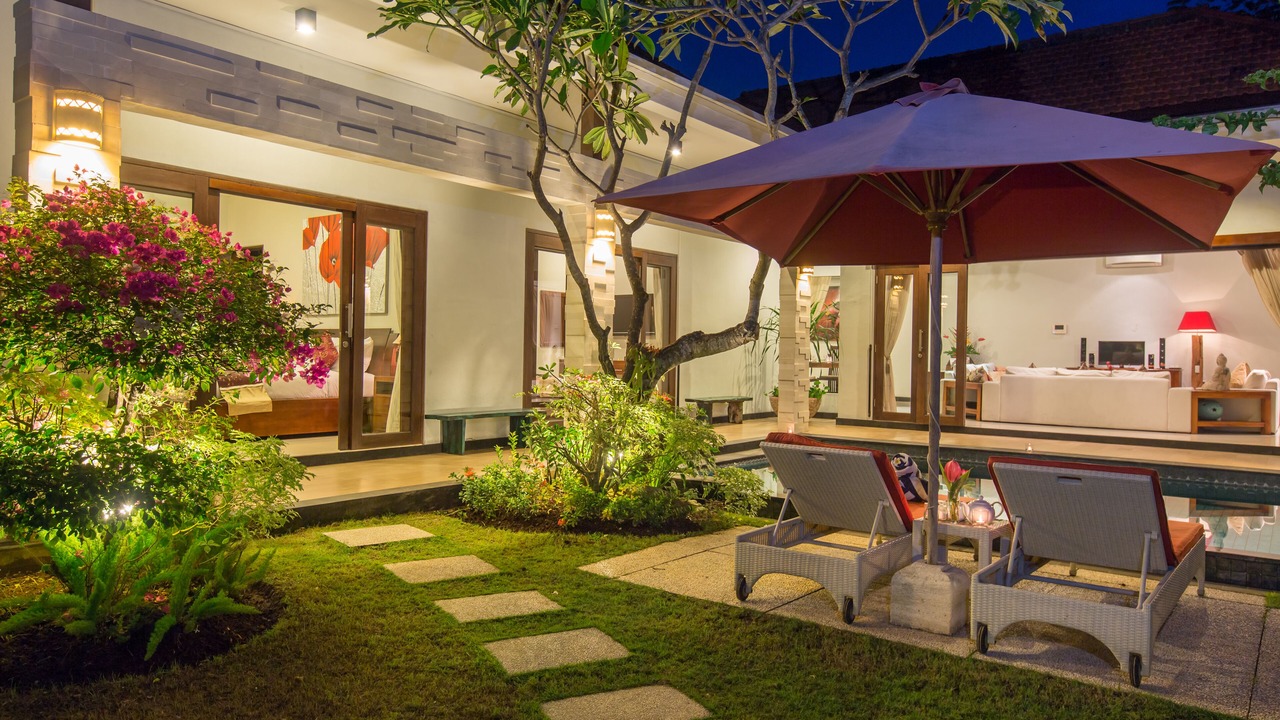 Photo of Patio Balcony in Sunset Road