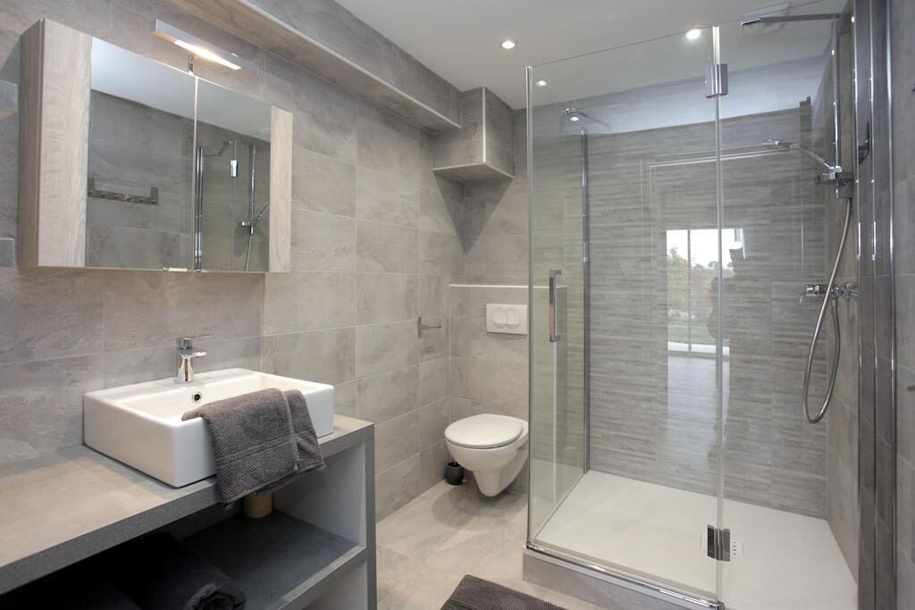 Photo of Bathroom in Biot