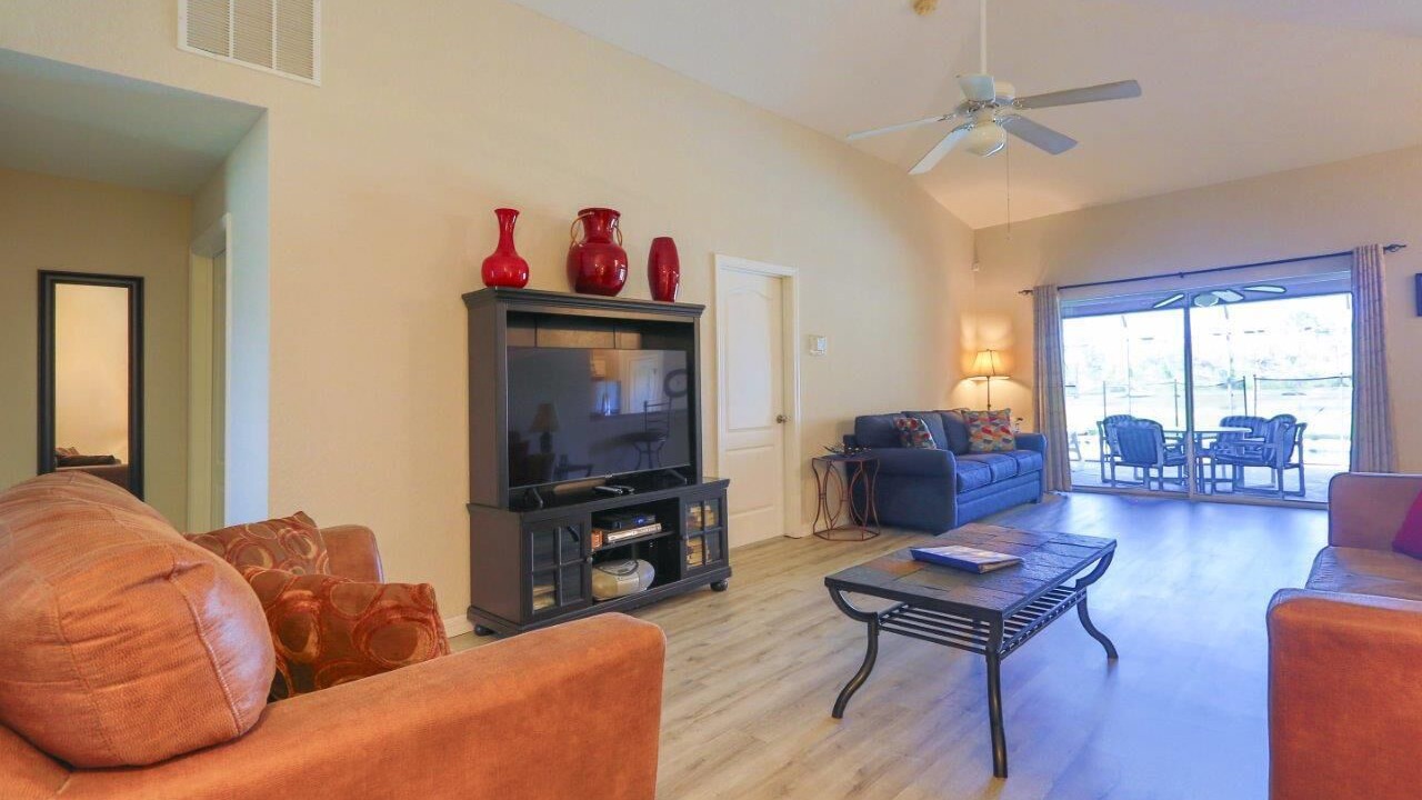 Photo of Livingroom in Silver Creek