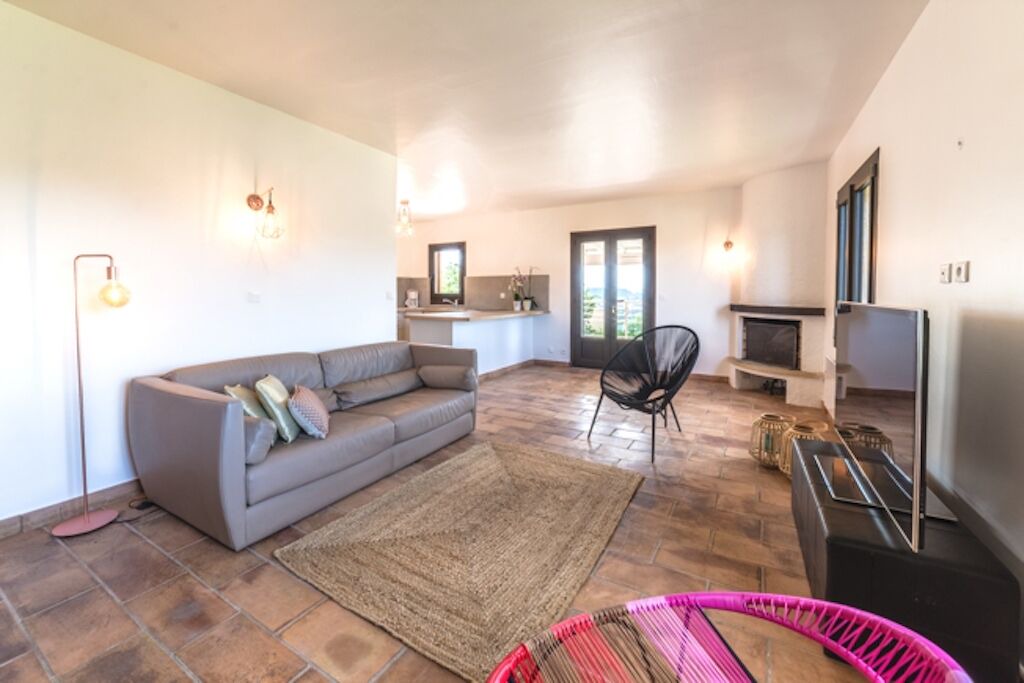 Photo of Livingroom in Antheor