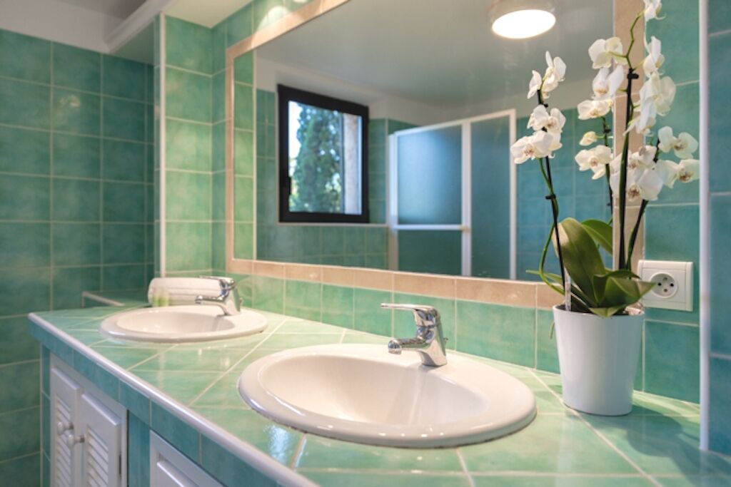 Photo of Bathroom in Antheor