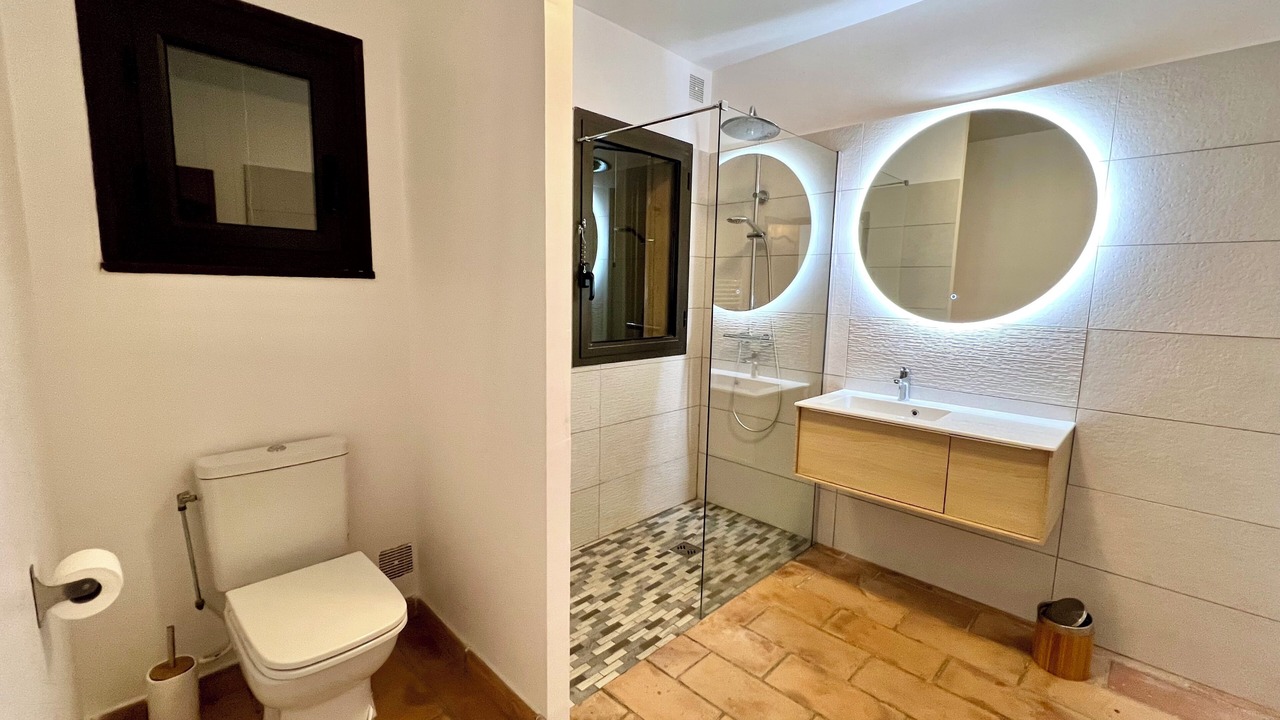 Photo of Bathroom in Antheor