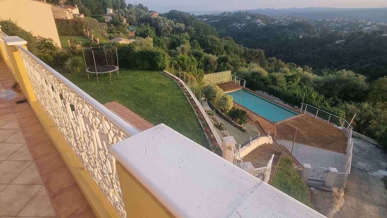 Photo of Outdoor in Aspremont