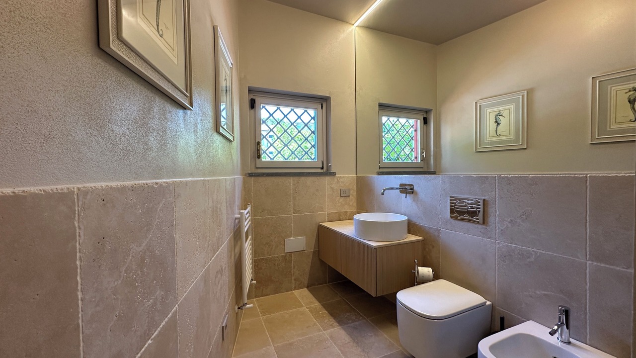 Photo of Bathroom in Poveromo