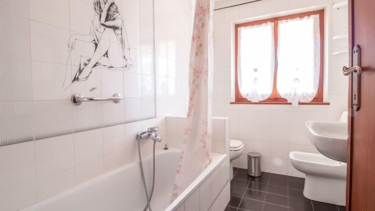 Photo of Bathroom in Pietrasanta