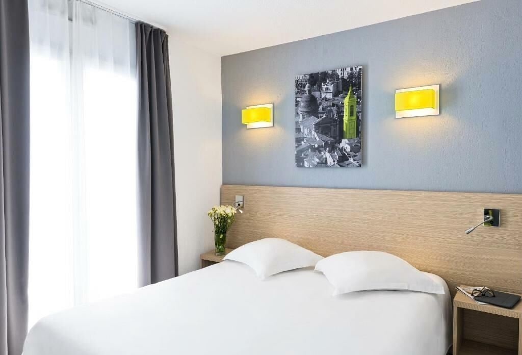 Photo of Bedroom in Les Baumettes