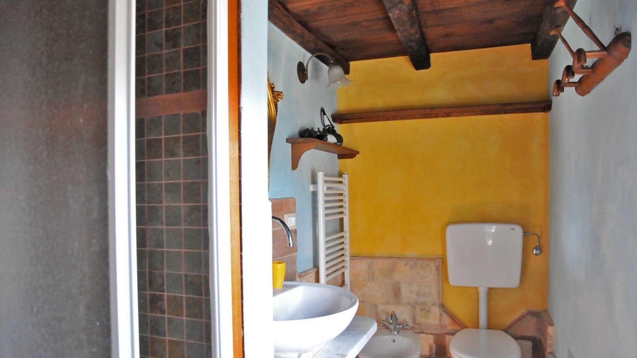 Photo of Bathroom in San Terenzo Monti