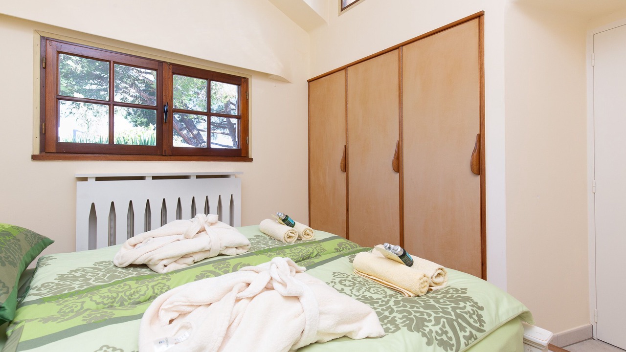 Photo of Bedroom in California - Pezou