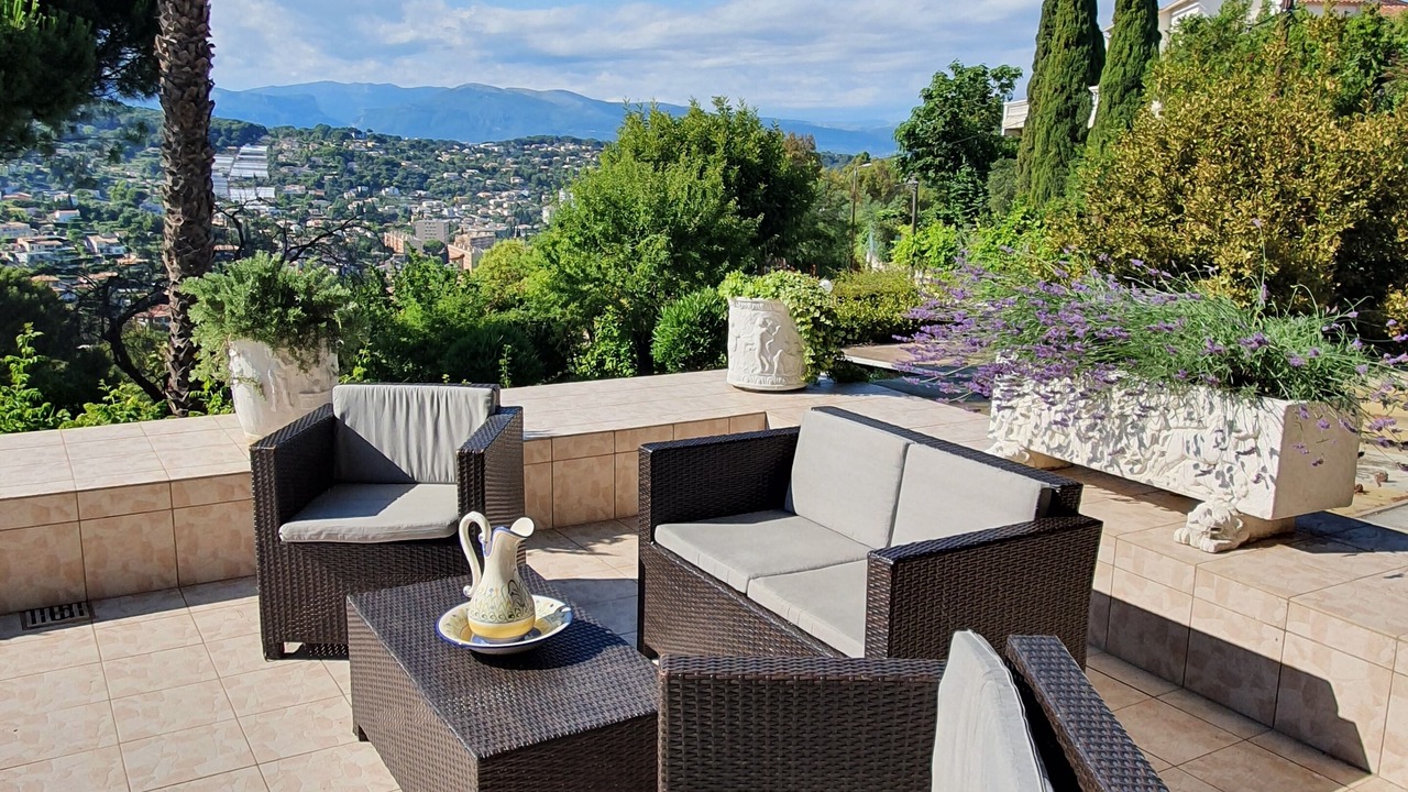 Photo of Patio Balcony in California - Pezou