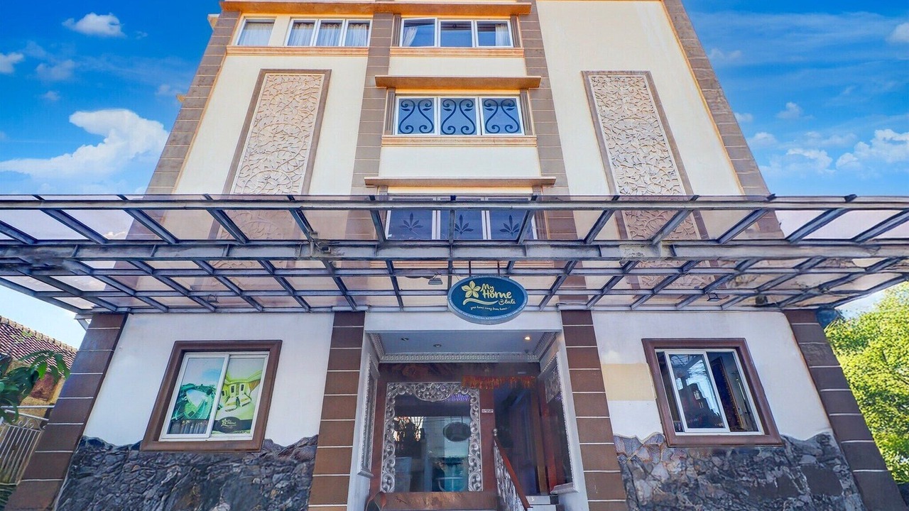 Photo of Outdoor in Kartika Plaza