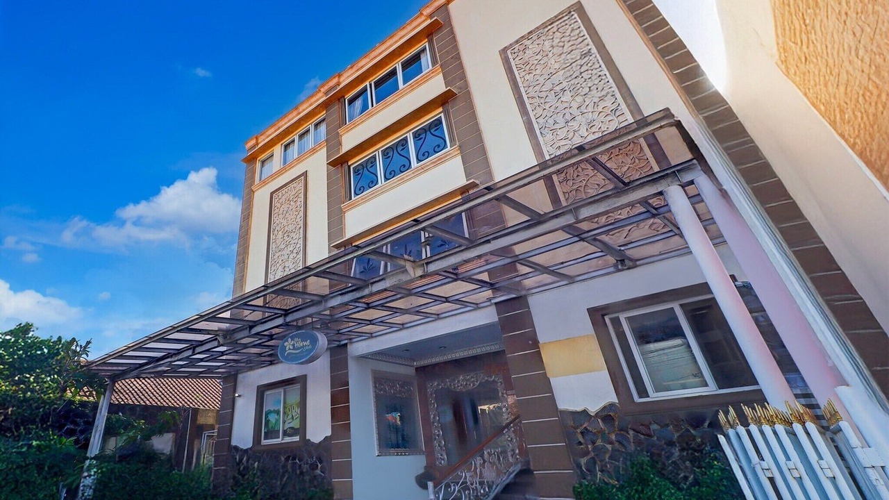 Photo of Outdoor in Kartika Plaza