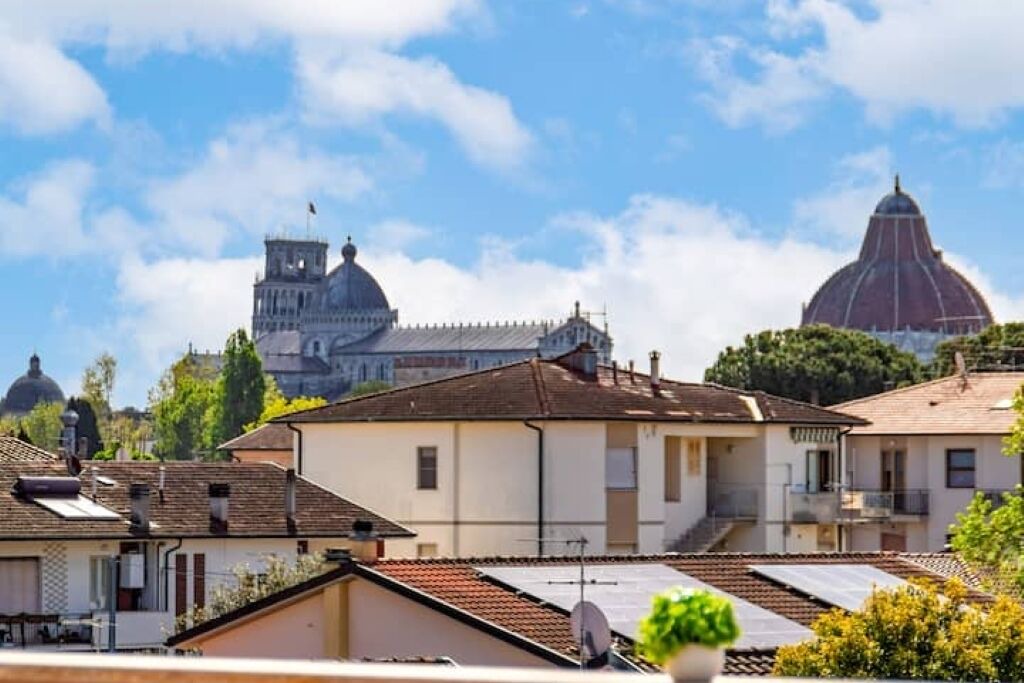 Photo of Others in Pisa