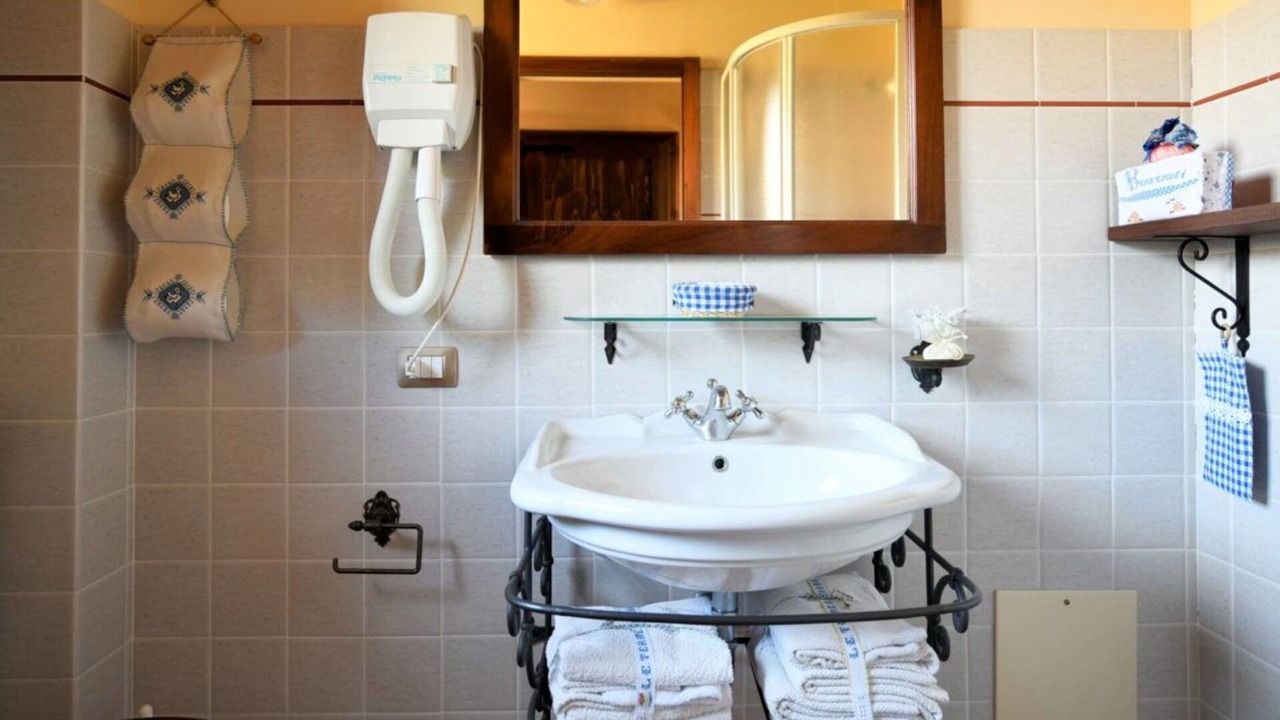Photo of Bathroom in Paciano