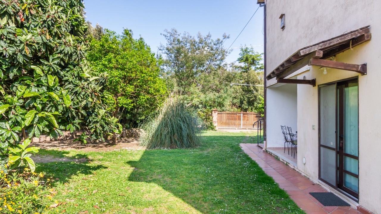 Photo of Patio Balcony in Montorsaio