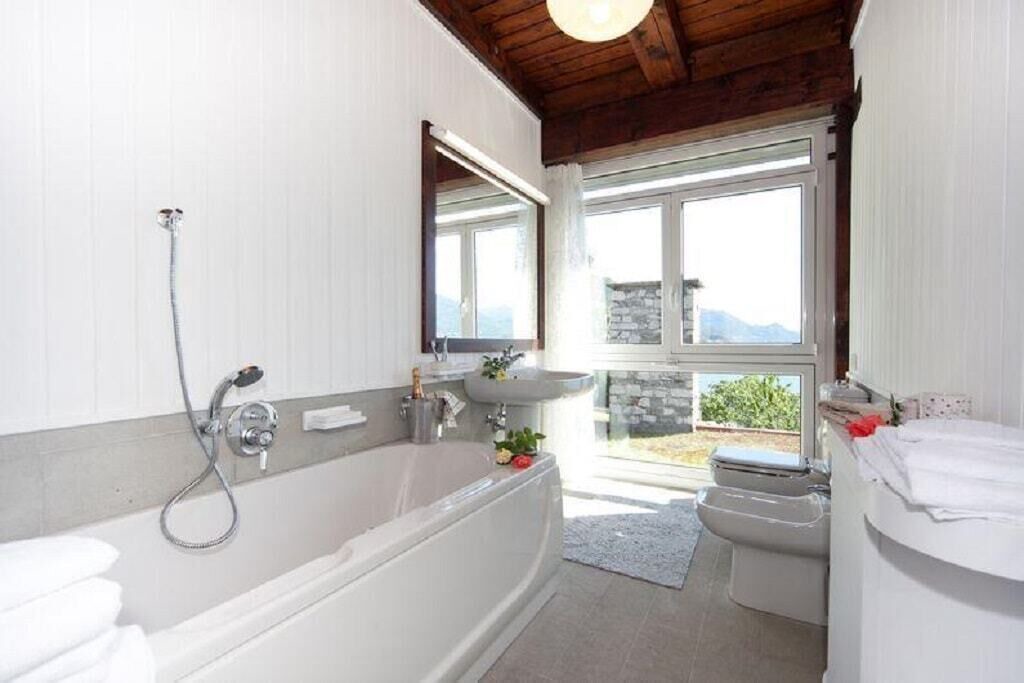 Photo of Bathroom in Olgiasca