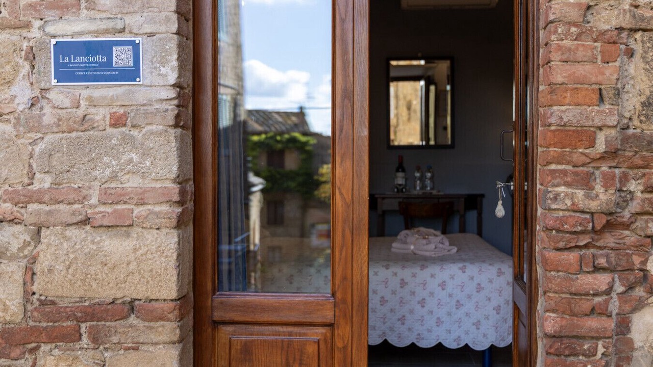 Photo of Bedroom in Monticchiello