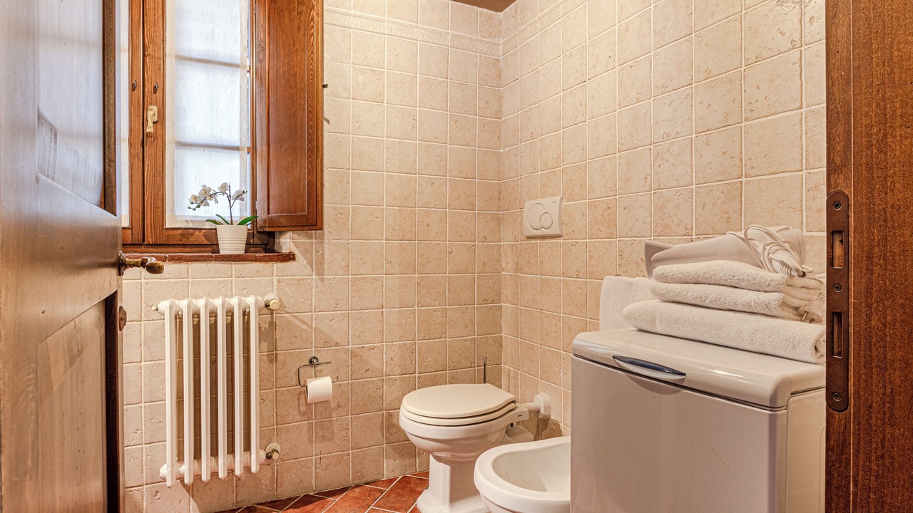 Photo of Bathroom in Asciano