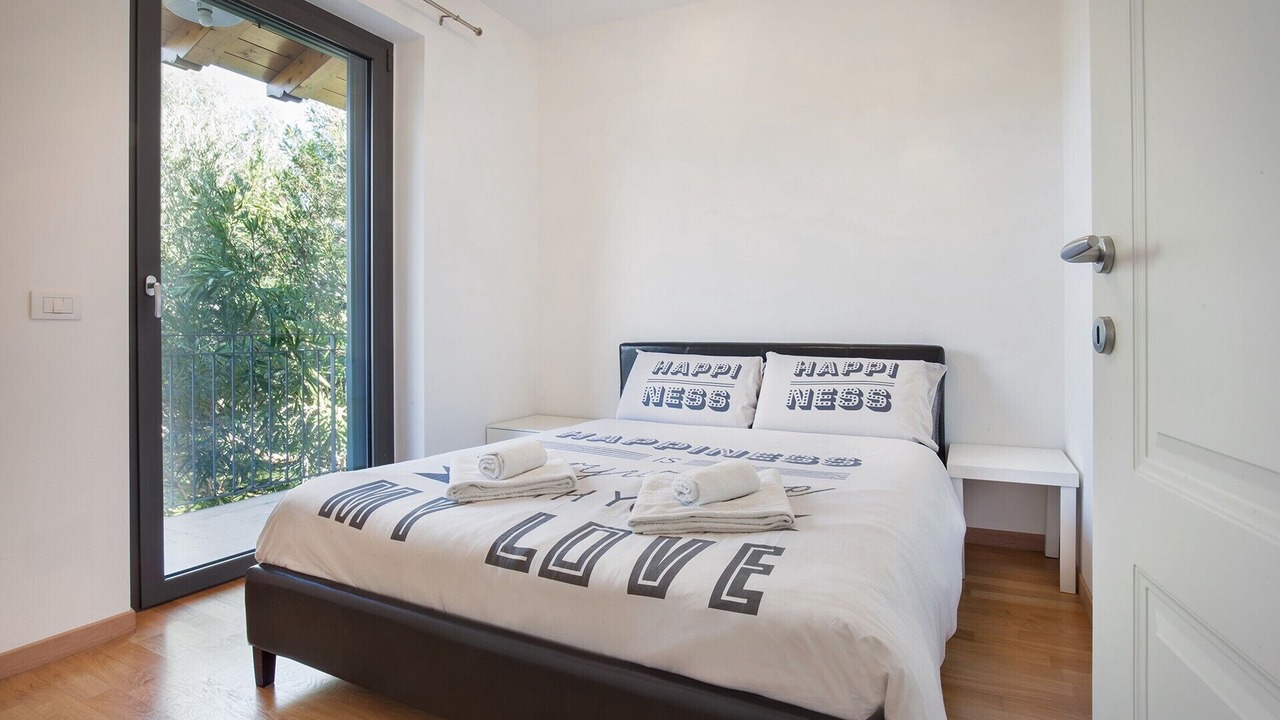 Photo of Bedroom in Torri del Benaco