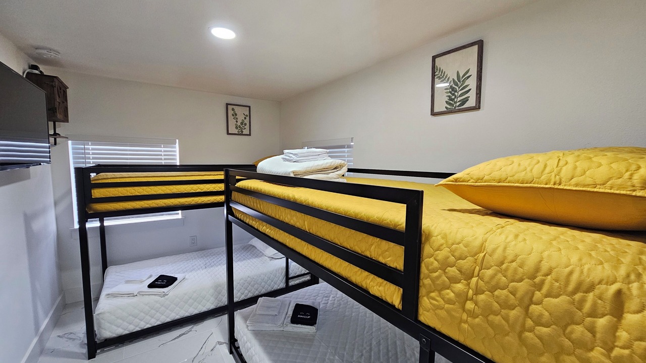 Photo of Bedroom in Fairview Shores