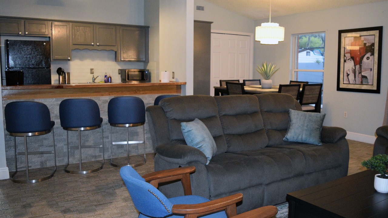 Photo of Livingroom in Mill Run